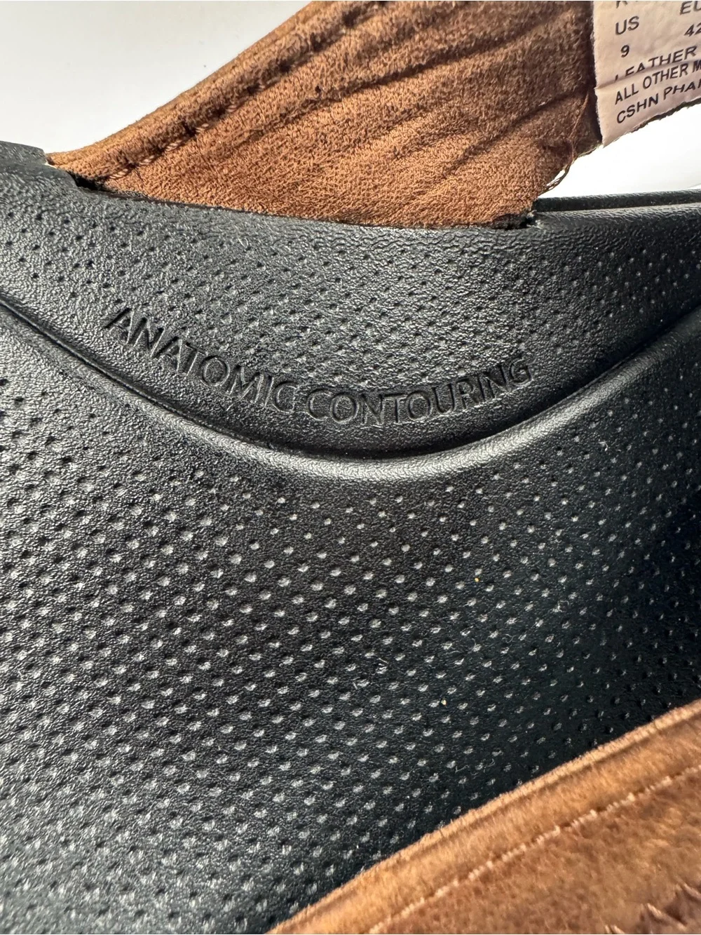 Reef Men's Brown and Black Leather-Style Flip Flops